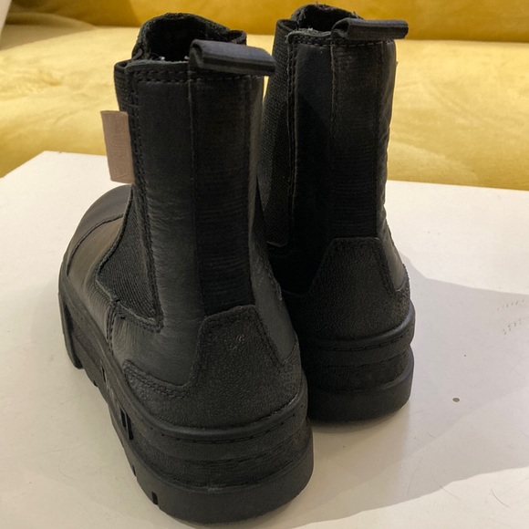 Women's Black Leather Ankle Boots - Picture 7 of 12